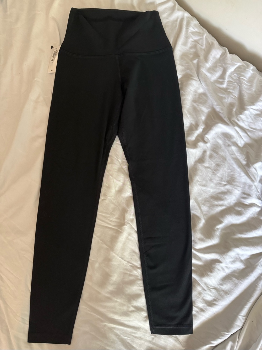 Aritzia TNA Cheeky High-Waist Active Leggings